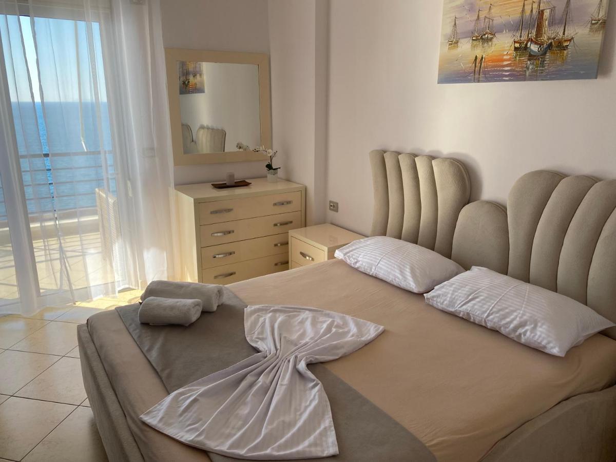 Apartment With Huge Sea View Balcony Sarandë Eksteriør bilde